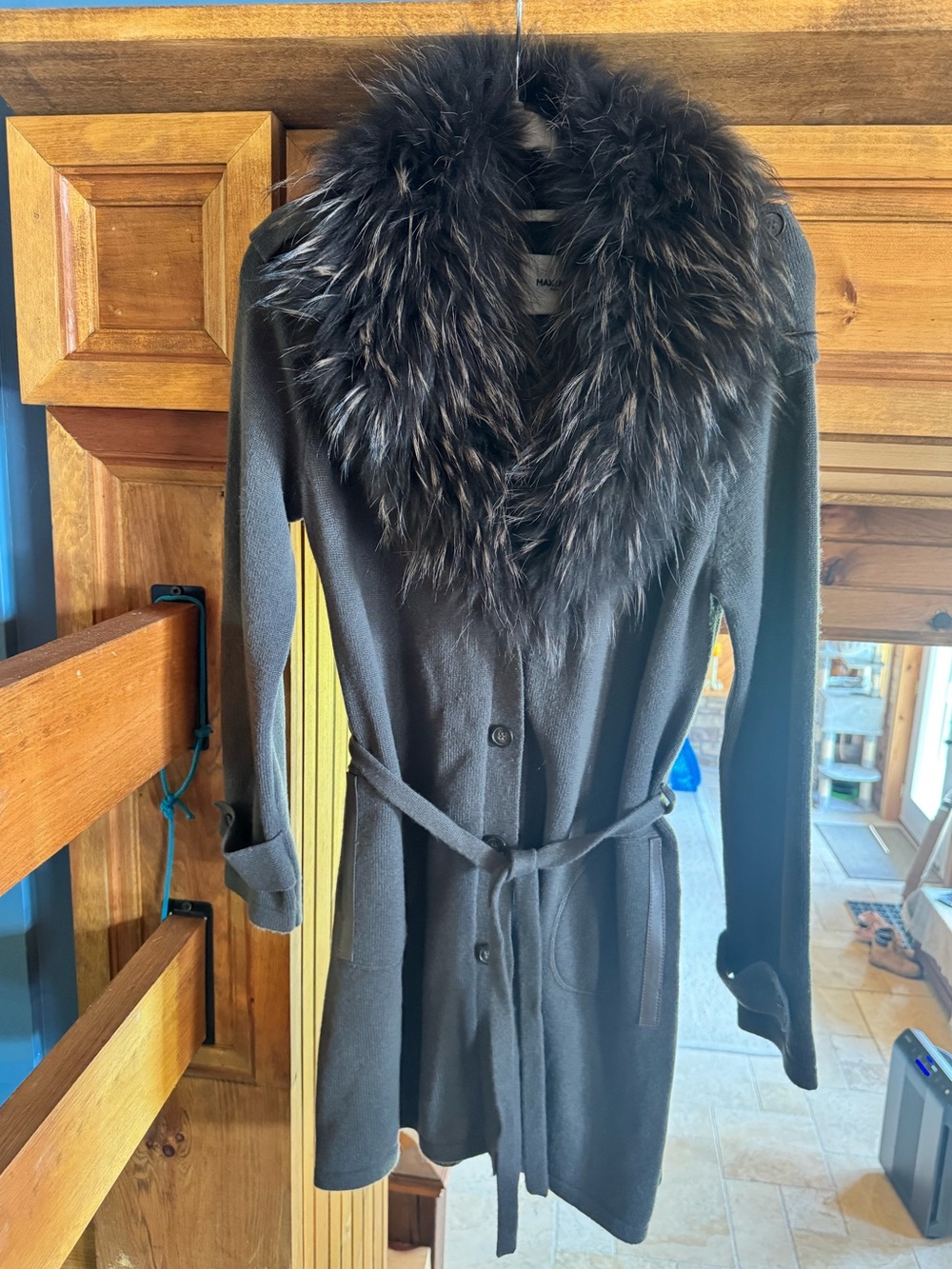 Women's taupe Coat with Faux Fur Shawl Collar